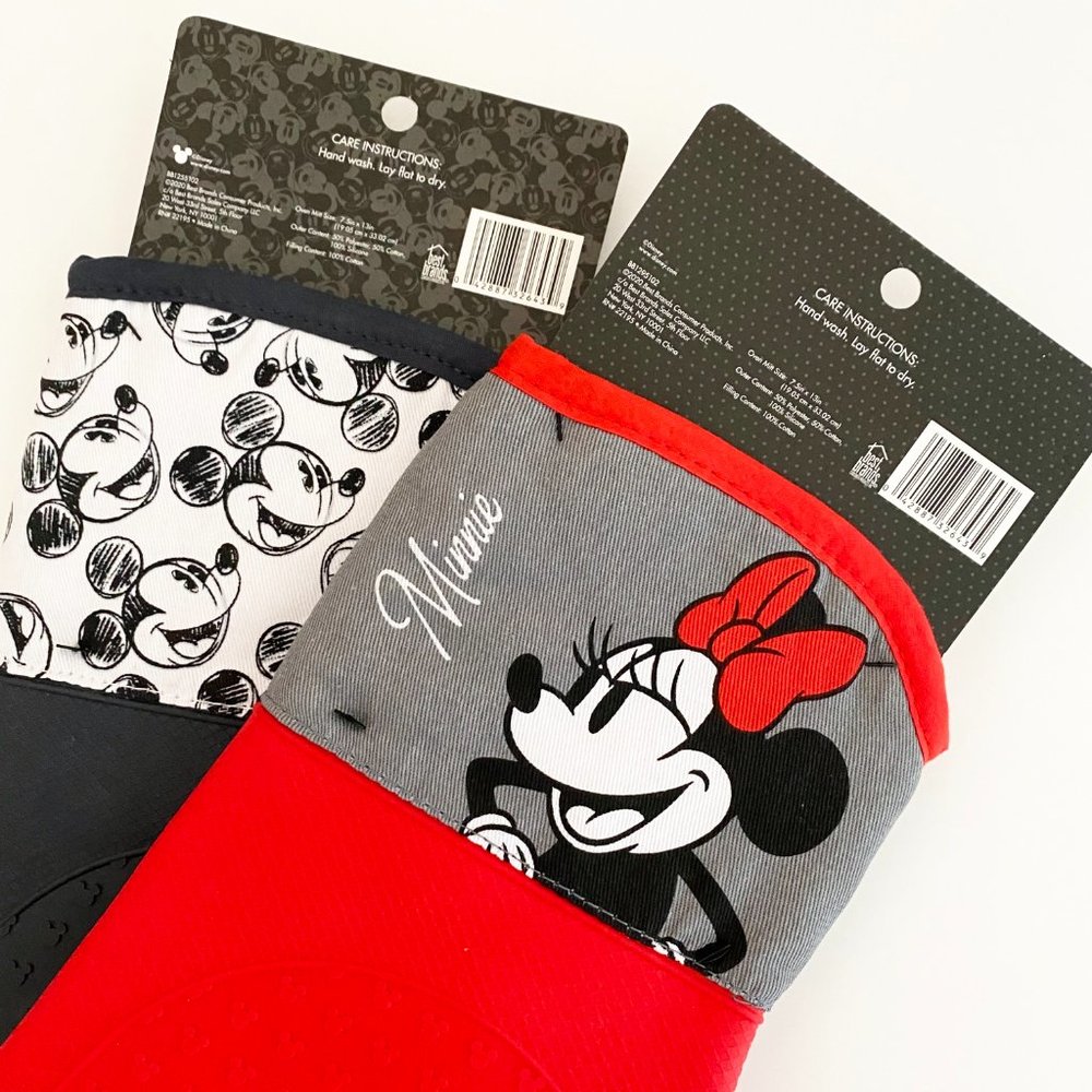 Disney Mickey Mouse Minnie Mouse Silicone Oven Mitts - Picture 7 of 8